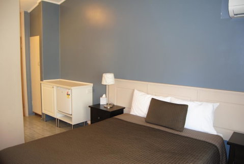 Airlie House Motor Inn - Tweed Heads Accommodation 3