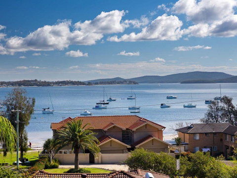 Aislinn' 3/273 Corrie Parade - Air Con, Water Views, BBQ - Tweed Heads Accommodation 0