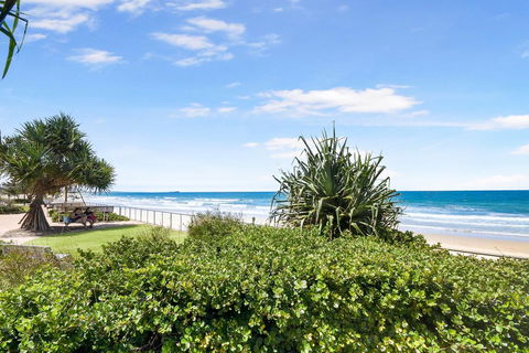 ALEXANDRA BEACH RESORT-ALEX412 - Tweed Heads Accommodation 3