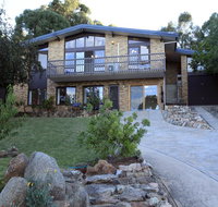 Alpine Apartment - Great location with views of Lake Jindabyne - Tweed Heads Accommodation