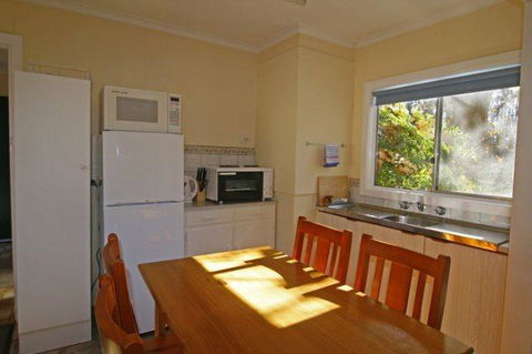 Alpine Park Riverside Cottages - Tweed Heads Accommodation 0