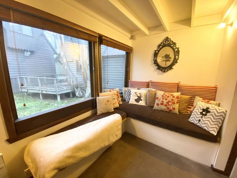 Alpine Retreat - Tweed Heads Accommodation 1