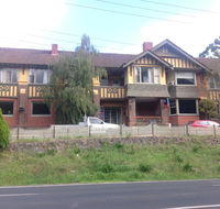 Alpine Retreat Hotel - Tweed Heads Accommodation