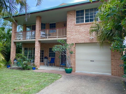 Amazing Beach House - Tweed Heads Accommodation 0