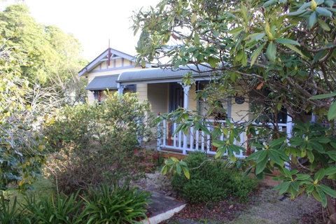 Ambrose Cottage Front Apartment - Tweed Heads Accommodation 1