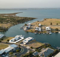 Anchored - Access to the Gippsland Lakes - Tweed Heads Accommodation
