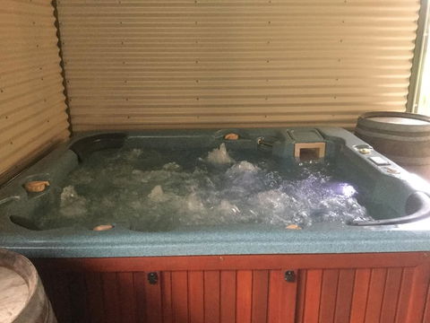 Angaston By The Winter Creek - Tweed Heads Accommodation 2