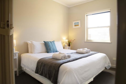 Angaston Mews - Tweed Heads Accommodation 3