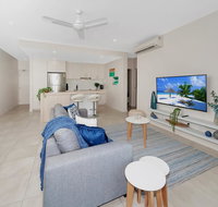 Apartment Close To The City Life on Lake 3 - Tweed Heads Accommodation