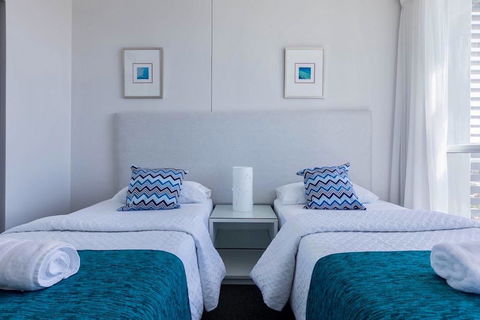 Apartment With Ocean Views - Tweed Heads Accommodation 3