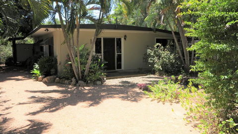 Apjohn House - Tweed Heads Accommodation 0