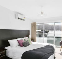 APOLLO 13 STUDIO - free wifi opposite beach - Tweed Heads Accommodation