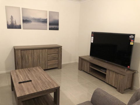 Apple House Tarneit North - Tweed Heads Accommodation 3