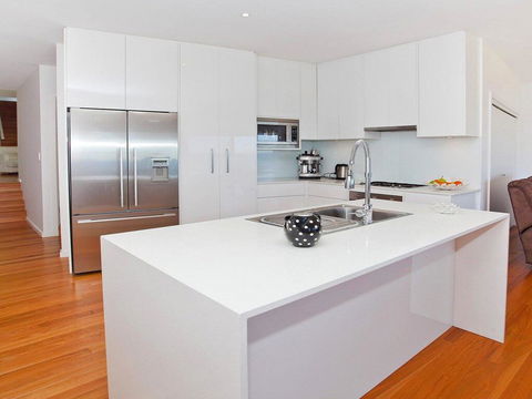 Aqua - Views Over Jones Beach - Tweed Heads Accommodation 1