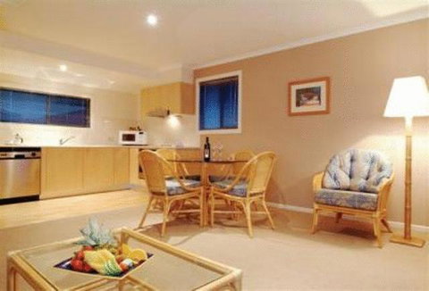Aqualuna Beach Resort - Tweed Heads Accommodation 2