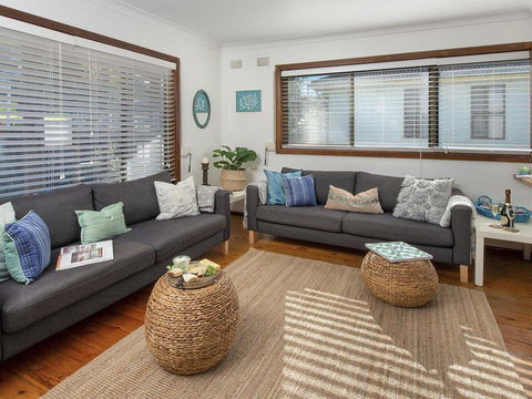 Araluen On Holden - Great Deck With Ocean Views - Tweed Heads Accommodation 1