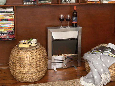 Araluen On Holden - Great Deck With Ocean Views - Tweed Heads Accommodation 2