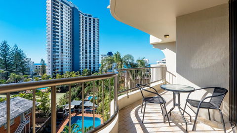 Aristocrat Apartments - Tweed Heads Accommodation 1