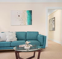 Art Deco apartment steps from harbour and beach - Tweed Heads Accommodation