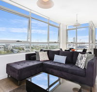 As the Sun Sets - Modern and Spacious 2BR Zetland Apartment Facing the Setting Sun - Tweed Heads Accommodation