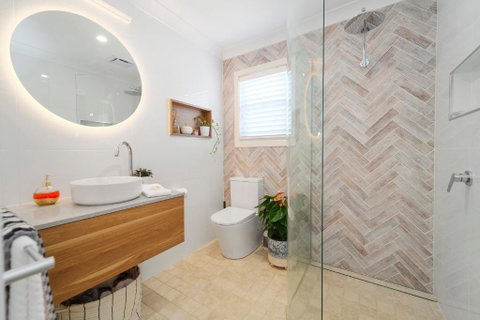 Marche Home Stay, Immaculate Presentation, Private & Relaxing - Tweed Heads Accommodation 3