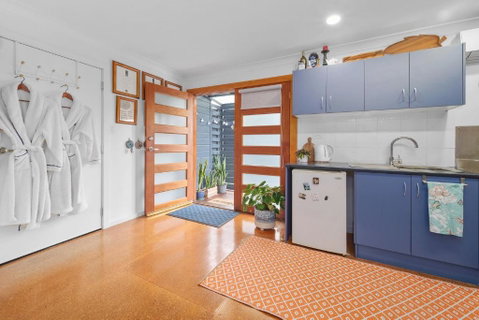 Marche Home Stay, Immaculate Presentation, Private & Relaxing - Tweed Heads Accommodation 2