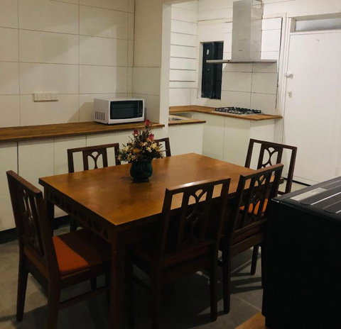 Master Bedroom Opposite To Deakin University - Tweed Heads Accommodation 1
