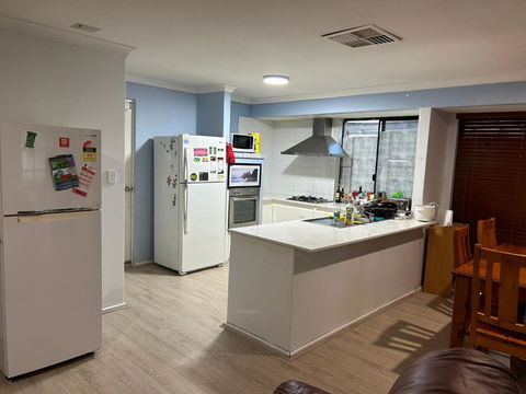 Master Room With Ensuite In A Lovely House - Tweed Heads Accommodation 2