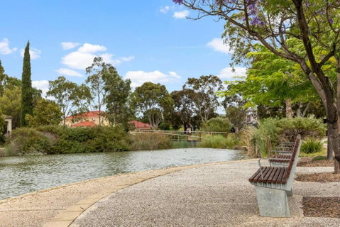 Mawson Lakes Retreat - 3BR, Wifi, Parking - Tweed Heads Accommodation 3