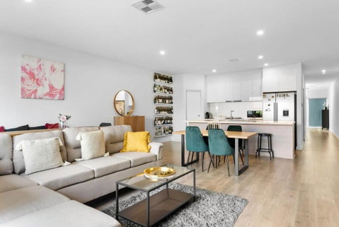 Mellow&Modernized Townhouse-3Beds-Quiet-Anzac Hwy - Tweed Heads Accommodation 0