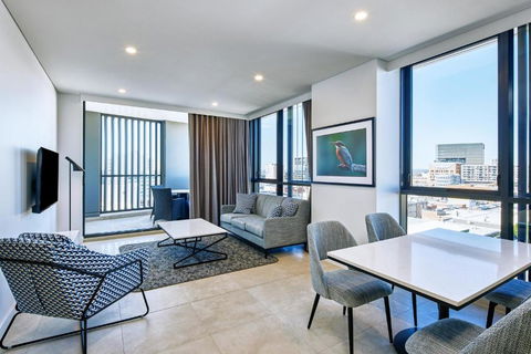 Meriton Suites Liverpool - Tweed Heads Accommodation 1