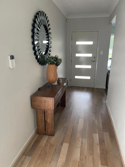 Modern Four Bedroom Holiday Home Available In Deebing Heights - Tweed Heads Accommodation 0