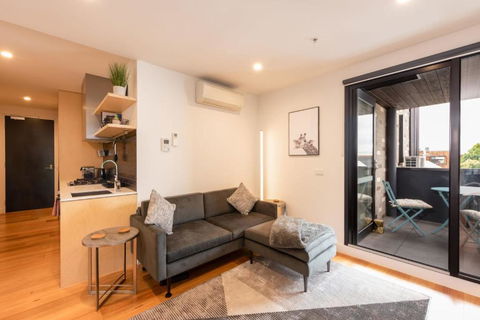 Modern 1 Bedroom Apartment In Brunswick East Near CBD - Tweed Heads Accommodation 1