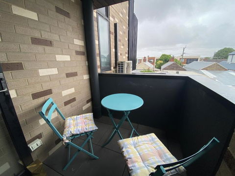 Modern 1 Bedroom Apartment In Brunswick East Near CBD - Tweed Heads Accommodation 0
