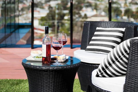 Modern 1BD ; Pool, Gym, Secure Underground Carpark - Tweed Heads Accommodation 0
