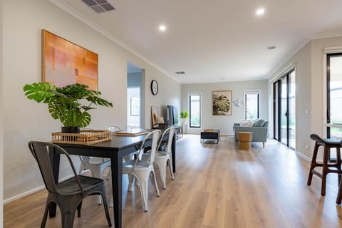 Modern 5bedrooms Clyde Home - Tweed Heads Accommodation 1