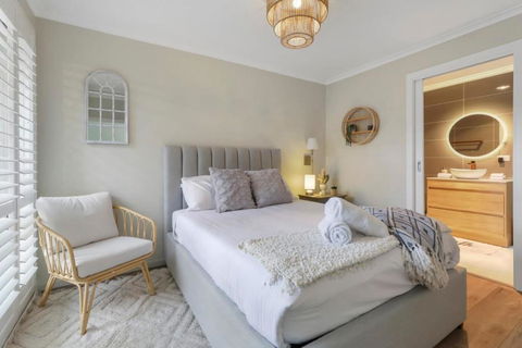 Modern Comfort In Preston - Tweed Heads Accommodation 0