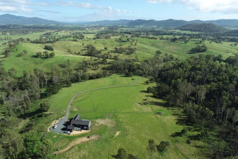 Modern Farmhouse - Tweed Heads Accommodation 2