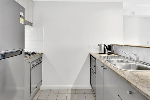 Modern Spacious Chatswood Apartment H1016 - Tweed Heads Accommodation 3