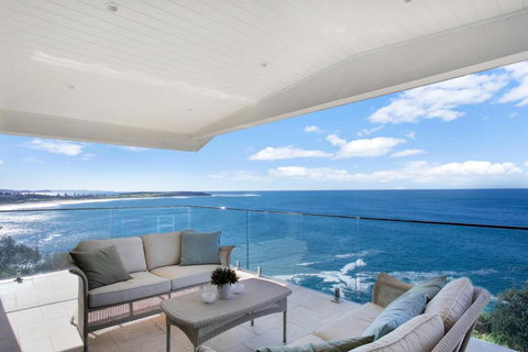 Monash Beach House - Oceanfront - Tweed Heads Accommodation 0
