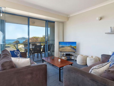Nautilus 6 Beach Front Bliss - Tweed Heads Accommodation 1