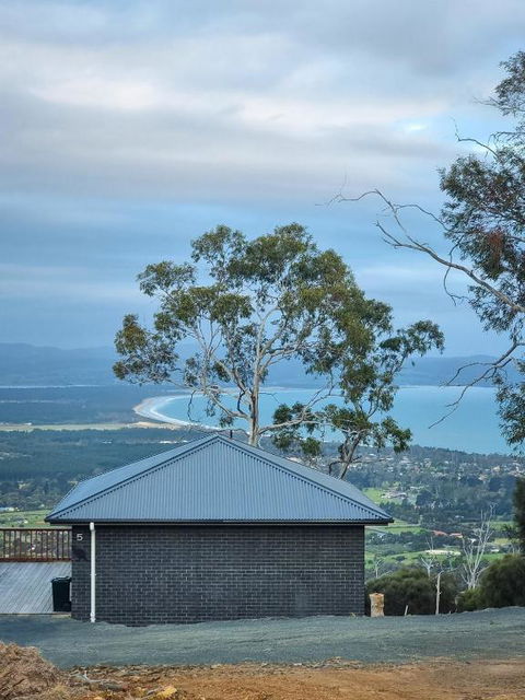 Mount Rumney Escapes - 5 Seaview Kangaroo House - Tweed Heads Accommodation 0