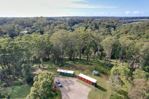 Nambucca Valley Train Carriages - Tweed Heads Accommodation 3