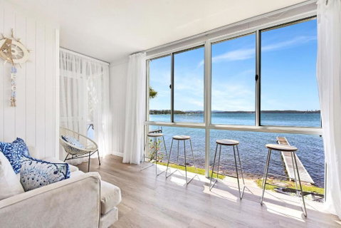 New Property Silverwater Serenity Shores Absolute Waterfront On The Lake - Tweed Heads Accommodation 3