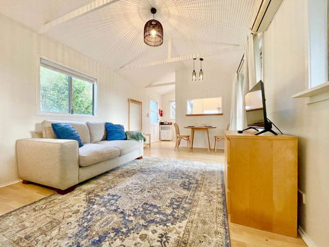 Norman Lindsay Cottage - Tweed Heads Accommodation 2