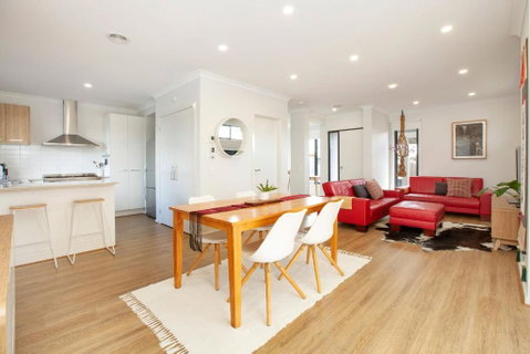 Northside Townhouse Geelong - Tweed Heads Accommodation 0