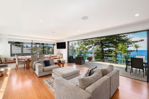 Ocean Vistas Spectacular Beach Coastal Views - Tweed Heads Accommodation 2