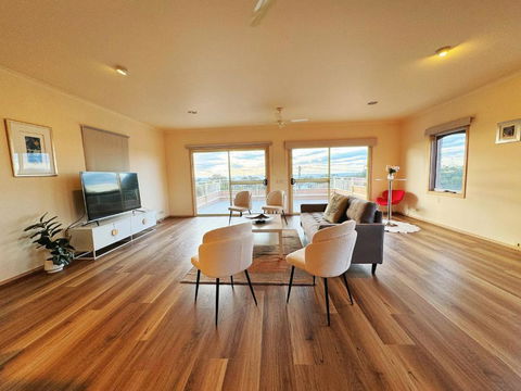 Oceanview 4B2B Two-story House With Big Balcony! - Tweed Heads Accommodation 0