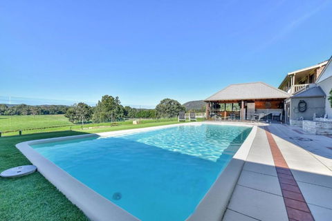 Overflow Downs-Riverside Acreage - Tweed Heads Accommodation 0