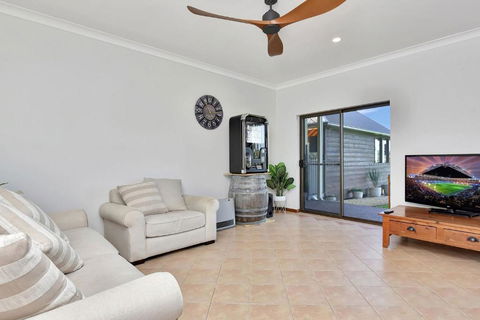 Overflow Downs-Riverside Acreage - Tweed Heads Accommodation 3